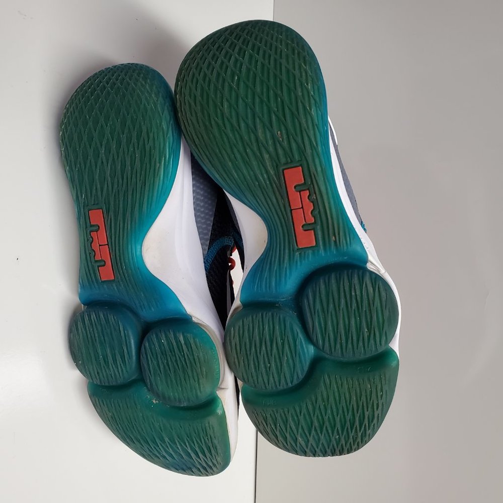 Nike Lebron Witness 4 Red Carpet Style bv7427-005 - Picture 9 of 10
